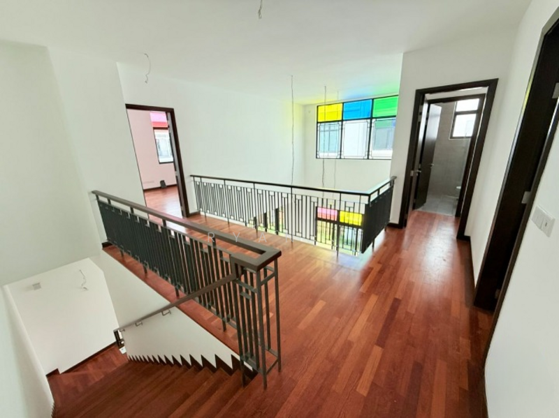 Semi-Detached House for Sale in Setia Alam (Selangor) - Ryan . - Corridor - PropertyGuru.com.my