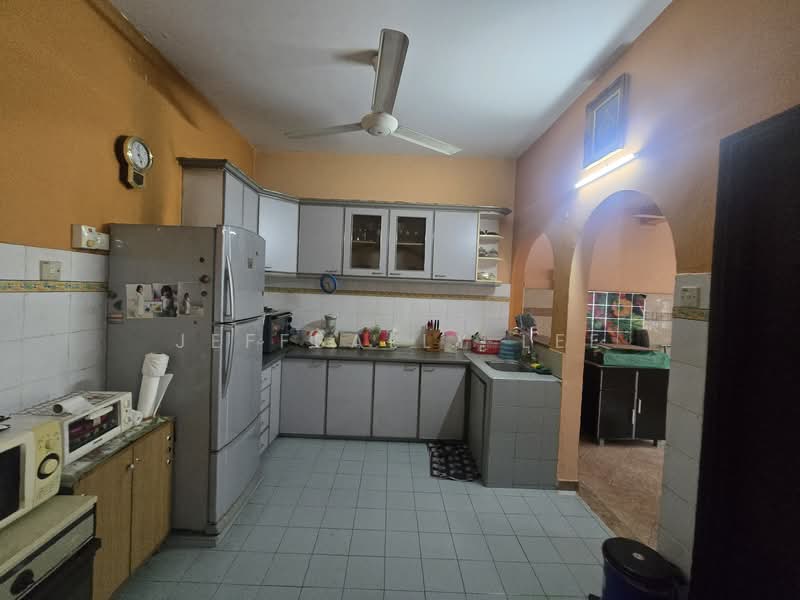 Rumah Teres 2 Tingkat untuk Dijual di Subang Jaya (Selangor) - JeffSally Lee - Dry Kitchen - PropertyGuru.com.my
