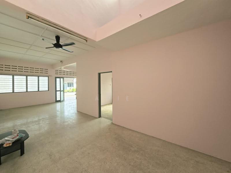 Semi-Detached House for Sale in Taman Canning (Ipoh) - Amie Chong - Interior - PropertyGuru.com.my