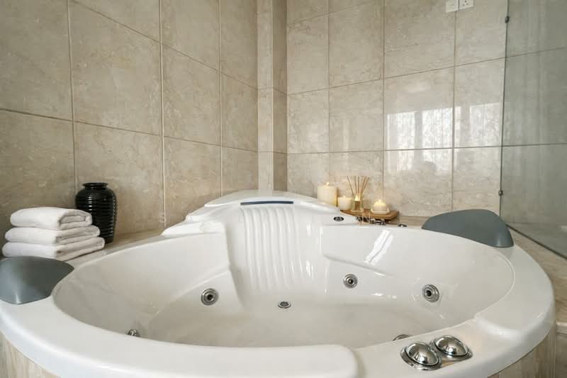 Bungalow for Sale in Taman Stulang Laut (Johor Bahru) - SASER TAN. - Bathroom - PropertyGuru.com.my