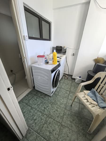 For Rent - Vista Komanwel C