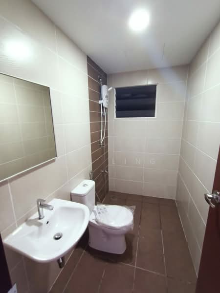 Condominium for Rent at Paraiso Residence @ The Earth - Hun Ling - Bathroom - PropertyGuru.com.my