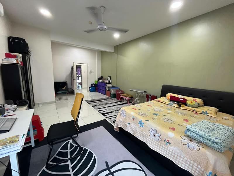Condominium for Sale at Lake Vista Residence (Tasik Vista Residen) - Azli Ibrahim - Bedroom - PropertyGuru.com.my