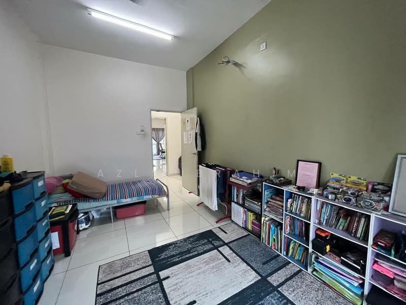 Condominium for Sale at Lake Vista Residence (Tasik Vista Residen) - Azli Ibrahim - Bedroom - PropertyGuru.com.my