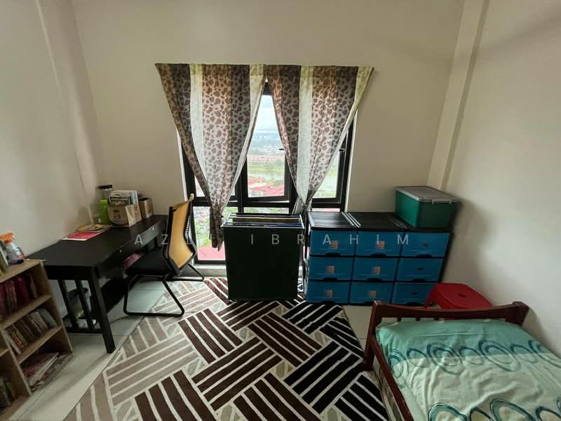 Condominium for Sale at Lake Vista Residence (Tasik Vista Residen) - Azli Ibrahim - Bedroom - PropertyGuru.com.my