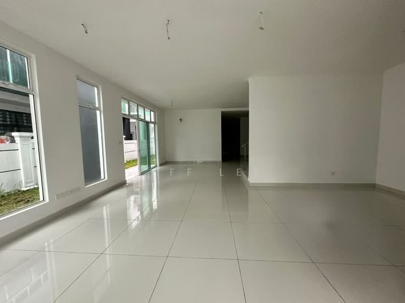 Cluster House for Sale in Skudai (Johor) - Jeff Lee - Living Room - PropertyGuru.com.my
