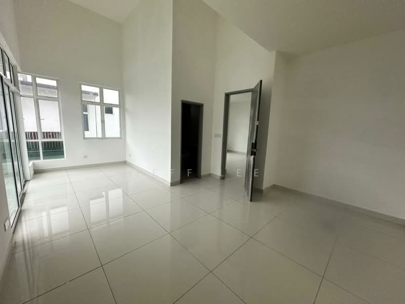 Cluster House for Sale in Skudai (Johor) - Jeff Lee - Living Room - PropertyGuru.com.my