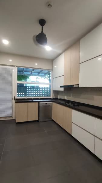 East Ledang - Twin Villa untuk Untuk Disewa - RM 15,000 /bulan, Mac 2026 - Kitchen - PropertyGuru.com.my