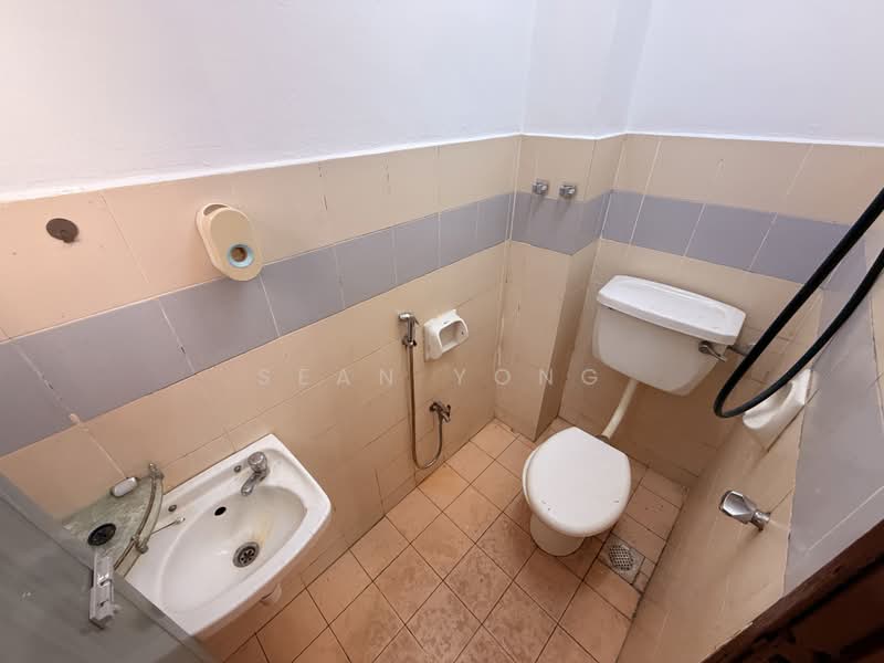 Townhouse for Sale in Templer Suasana (Rawang) - Sean Yong - Bathroom - PropertyGuru.com.my