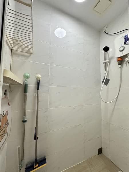 Service Residence for Rent at Country Garden Central Park - Eddie Chan - Bathroom - PropertyGuru.com.my
