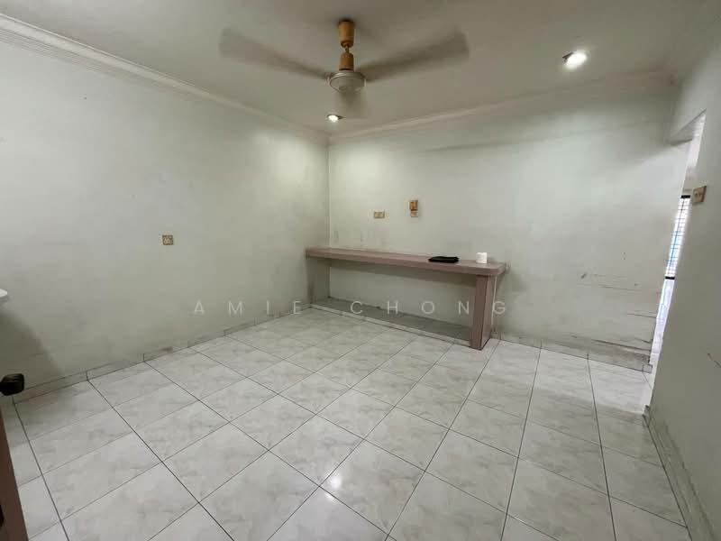 Pasir Puteh Double Storey Corner House For Sale untuk Untuk Dijual - RM 450,000, Mac 2026 - Interior - PropertyGuru.com.my