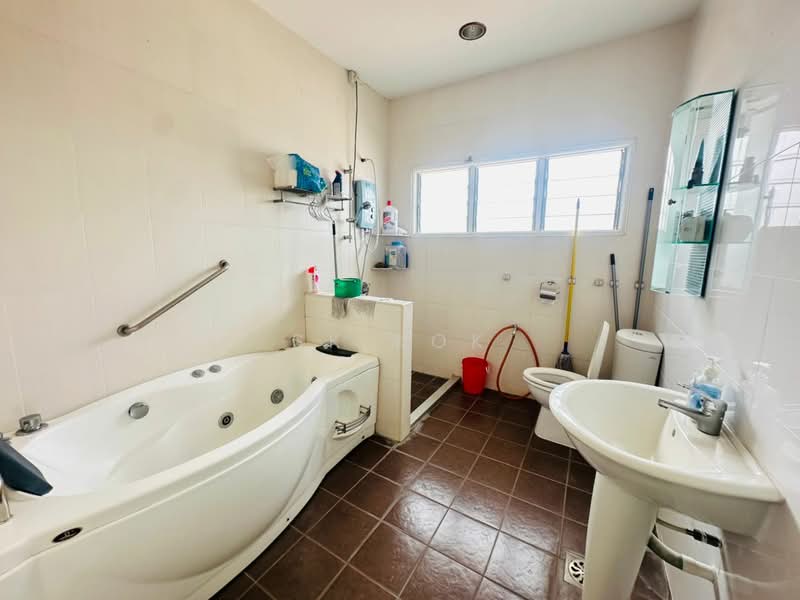 2-storey Terraced House for Sale in Ipoh (Perak) - SK Kok - Bathroom - PropertyGuru.com.my