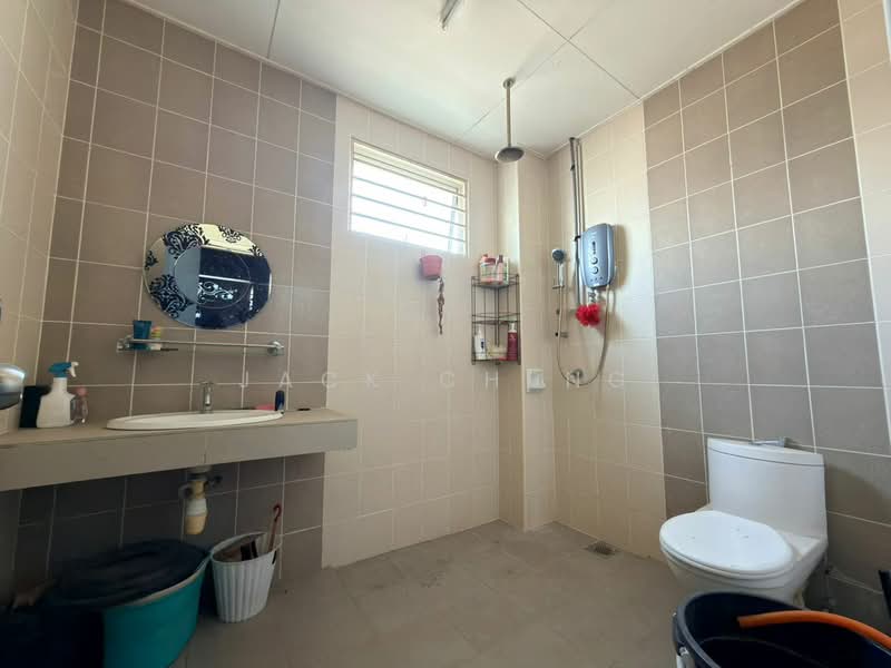 2-storey Terraced House for Sale in Kota Emerald (Rawang) - Jack Cheng - Bathroom - PropertyGuru.com.my