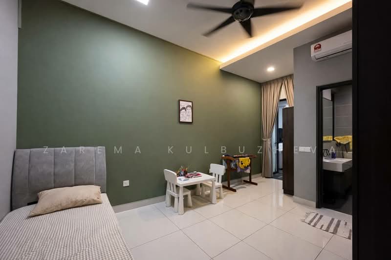 2-storey Terraced House for Sale in Elmina (Shah Alam) - Zarema Kulbuzheva - Bedroom - PropertyGuru.com.my
