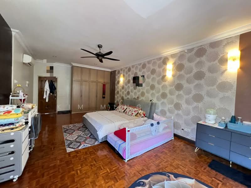 Semi-Detached House for Sale in Jalan Ipoh (Kuala Lumpur) - Kim Meng Lew - Master Bedroom - PropertyGuru.com.my