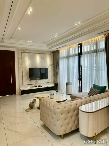 Bungalow for Sale in Setia Alam (Selangor) - Ryan . - Living Room - PropertyGuru.com.my