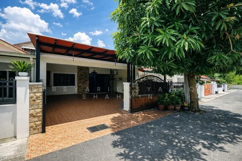 1-storey Terraced House for Sale in SS12 (Subang Jaya) - Absyarie Syafiq Shahrin - Exterior - PropertyGuru.com.my