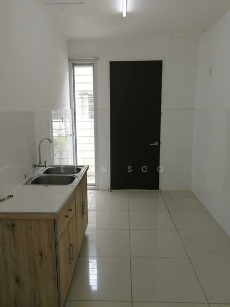 Rumah Teres untuk Dijual di Bandar Tropicana Aman (Telok Panglima Garang) - Elyn Soo - Kitchen - PropertyGuru.com.my