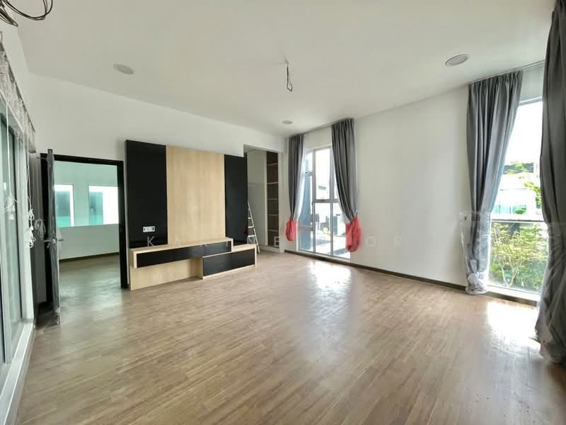 Nusa Duta untuk Untuk Dijual - RM 2,100,000, Mac 2026 - Living Room - PropertyGuru.com.my
