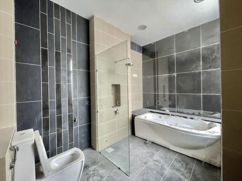 Nusa Duta untuk Untuk Dijual - RM 2,100,000, Mac 2026 - Bathroom - PropertyGuru.com.my