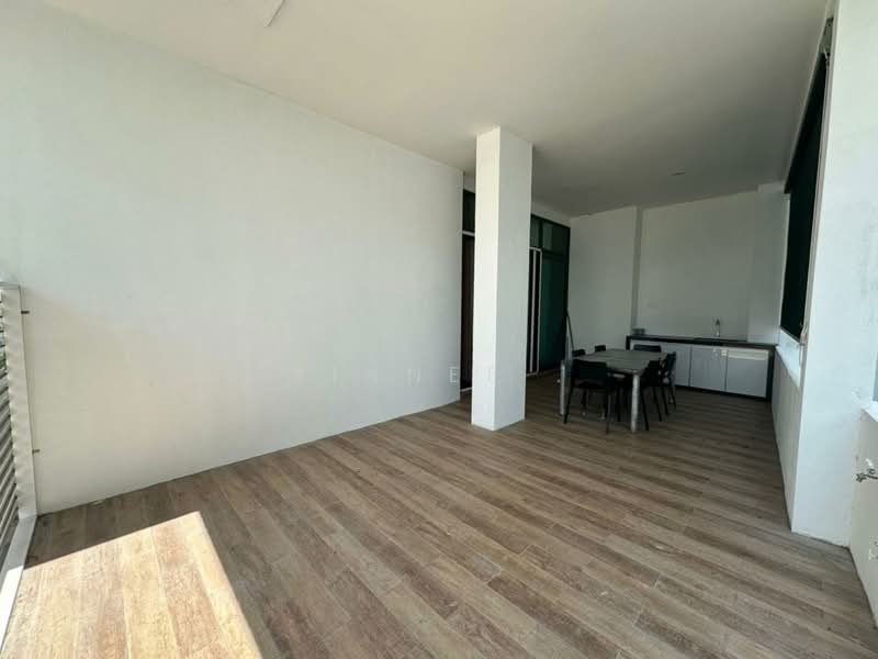 Beverly Heights untuk Untuk Disewa - RM 7,000 /bulan, Mac 2026 - Balcony - PropertyGuru.com.my