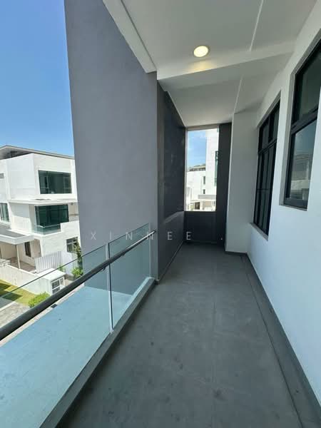 Beverly Heights untuk Untuk Disewa - RM 7,000 /bulan, Mac 2026 - Balcony - PropertyGuru.com.my