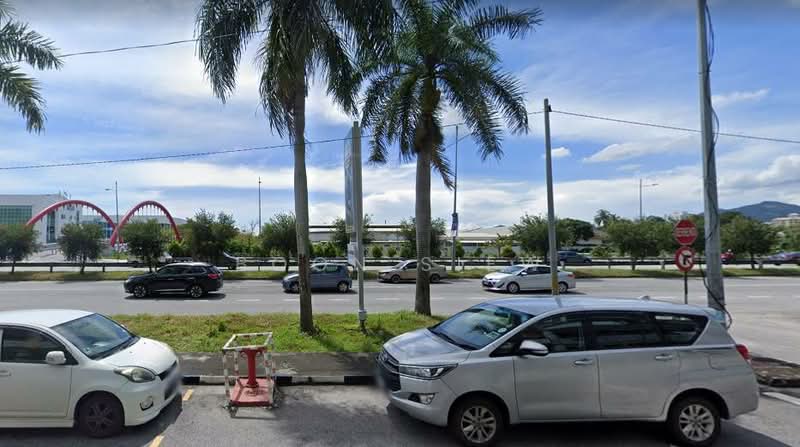 Krystal Point untuk Untuk Disewa - RM 1,800 /bulan, Mac 2026 - Exterior - PropertyGuru.com.my