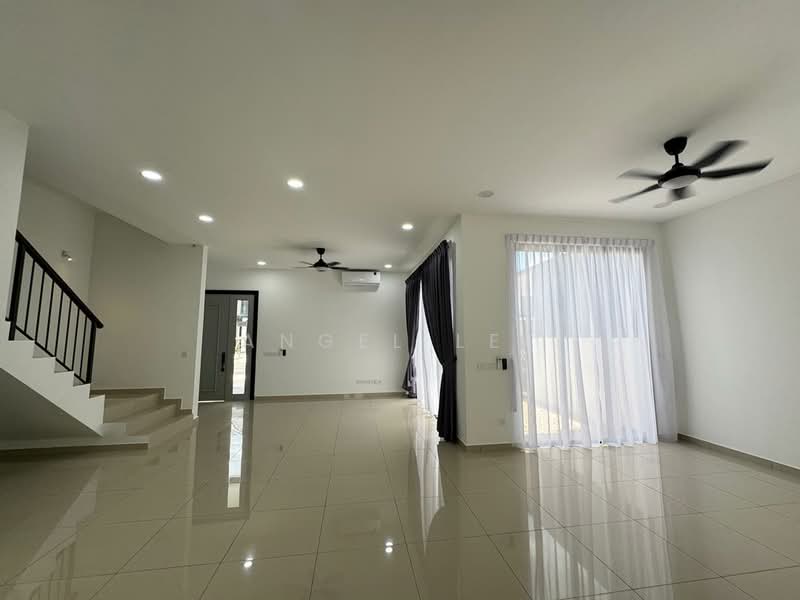 Cluster House for Rent in Taman Ekoflora (Johor Bahru) - Angel Lee - Living Room - PropertyGuru.com.my