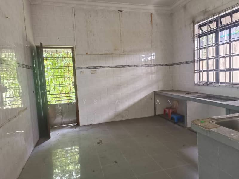 Bungalow for Sale in Taman Majidee (Johor Bahru) - Crystal Tan - Kitchen - PropertyGuru.com.my