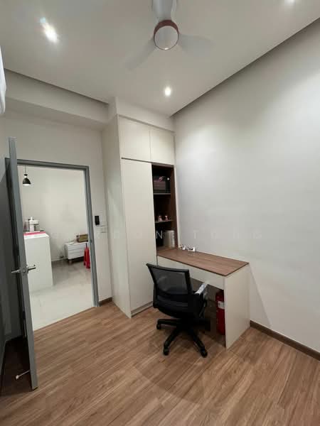 121 Residences untuk Untuk Disewa - RM 2,300 /bulan, Mac 2026 - Study - PropertyGuru.com.my