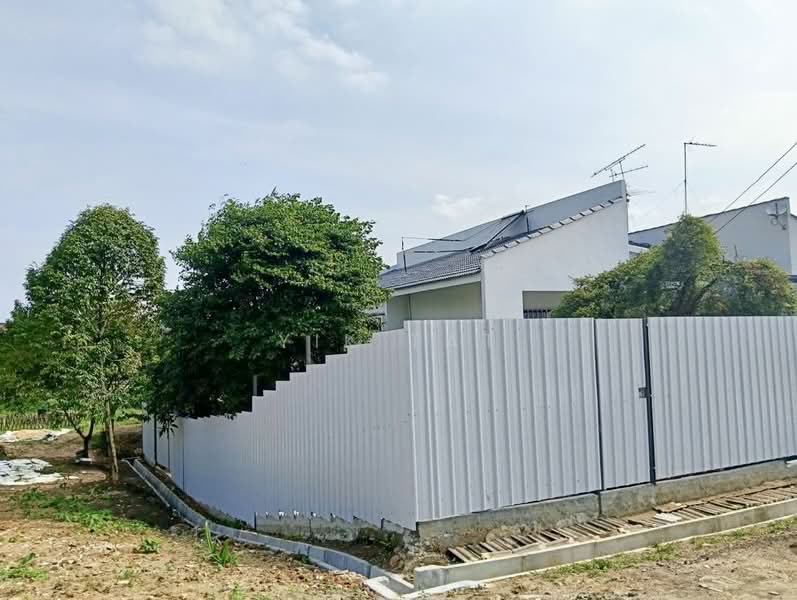 Semi-Detached House for Sale in Taman Pelangi (Johor Bahru) - Yik Tat - Exterior - PropertyGuru.com.my