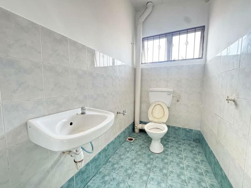 Terraced House for Sale in Klang (Selangor) - Zarema Kulbuzheva - Bathroom - PropertyGuru.com.my