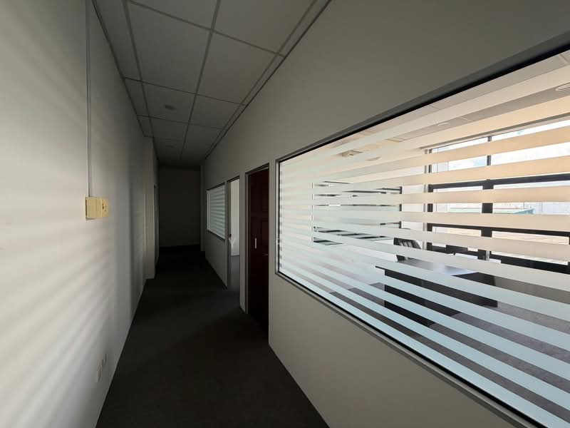Kilang untuk Disewa di Taman Desa Cemerlang (Ulu Tiram) - Yip . - Corridor - PropertyGuru.com.my