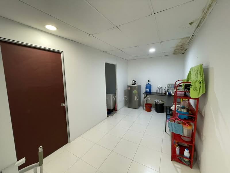 Shop / Office for Rent in Petaling Jaya (Selangor) - Jay Yong - Kitchen - PropertyGuru.com.my
