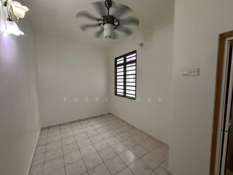Semi-Detached House for Sale in Bandar Seri Putra (Bangi) - Fazri Omar - Interior - PropertyGuru.com.my