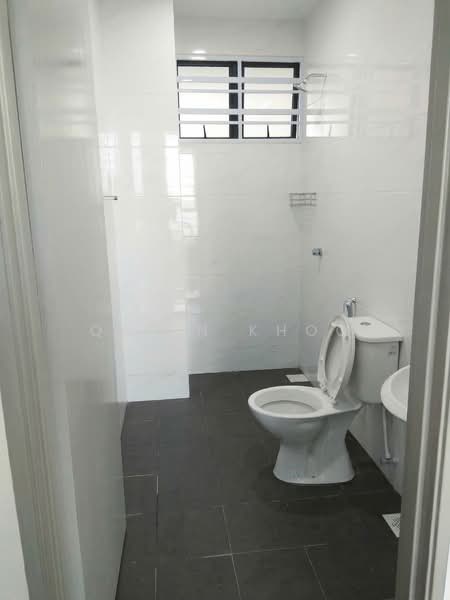 Apartment for Sale at Casa Kayangan - Qazin Khoo - Bathroom - PropertyGuru.com.my