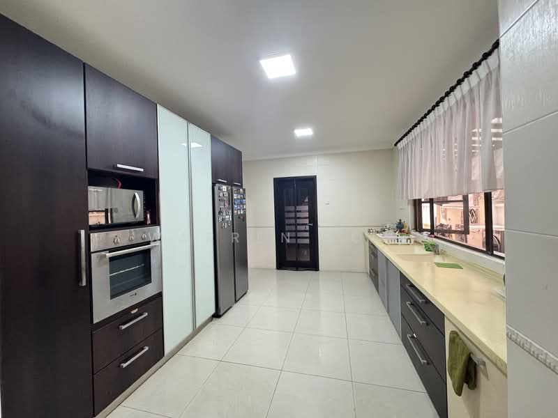 Aman Suria untuk Untuk Disewa - RM 11,000 /bulan, Mac 2026 - Kitchen - PropertyGuru.com.my
