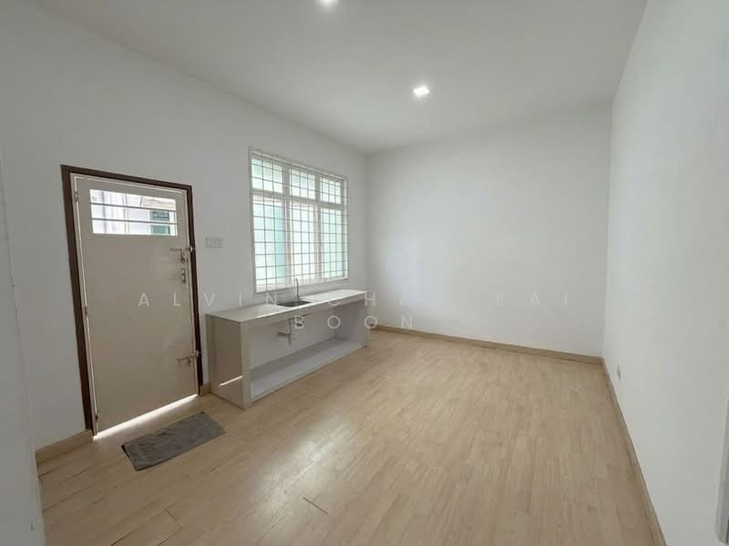 Shop / Office for Sale in Taman Kota Laksamana (Melaka City) - Alvin Chan Kai Boon - Interior - PropertyGuru.com.my