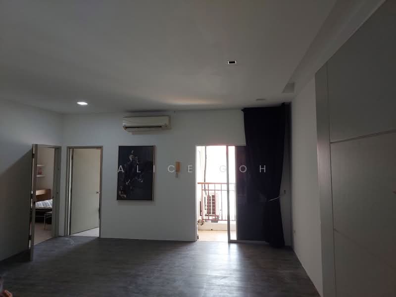 Bayu Puteri untuk Untuk Dijual - RM 350,000, Mac 2026 - Living Room - PropertyGuru.com.my
