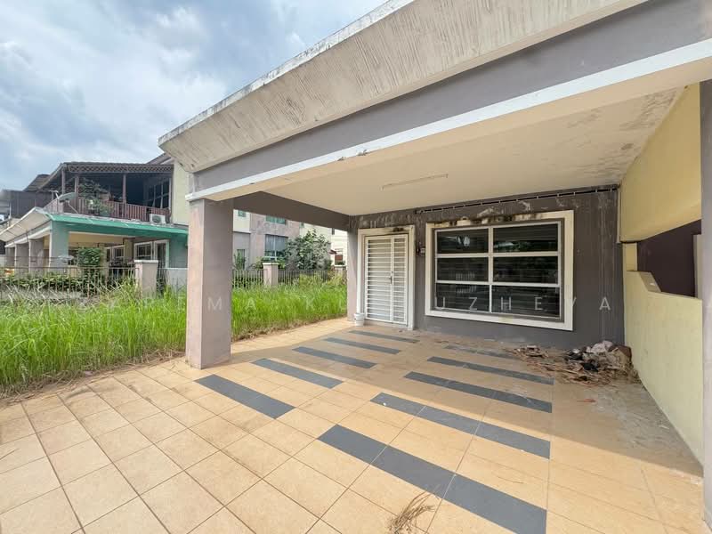 2-storey Terraced House for Sale in Bandar Warisan Puteri (Ampangan) - Zarema Kulbuzheva - Exterior - PropertyGuru.com.my