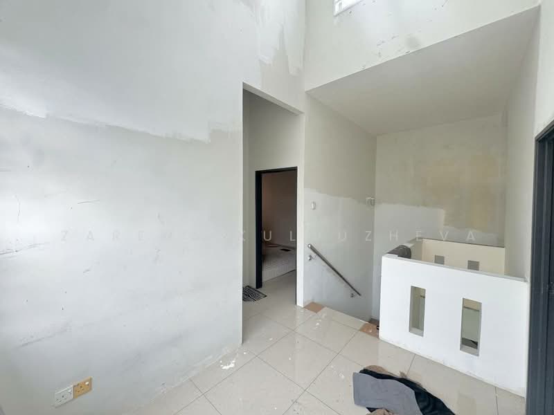2-storey Terraced House for Sale in Bandar Warisan Puteri (Ampangan) - Zarema Kulbuzheva - Interior - PropertyGuru.com.my