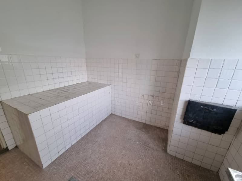 Sea Park Apartment untuk Untuk Dijual - RM 330,000, Mac 2026 - Kitchen - PropertyGuru.com.my