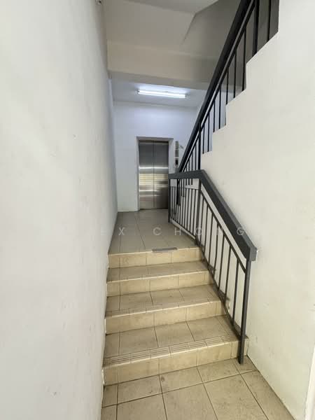 Shop / Office for Sale in Kota Damansara (Selangor) - Alex CHONG - Corridor - PropertyGuru.com.my