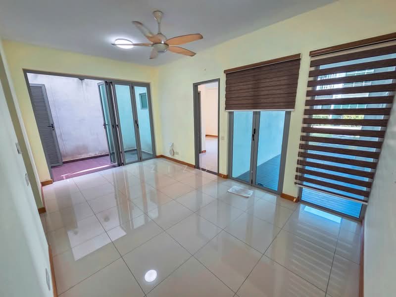3-storey Terraced House for Sale in Cyberjaya (Selangor) - Azizol . - Living Room - PropertyGuru.com.my