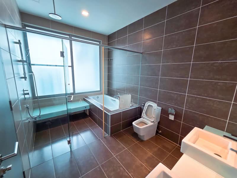 3-storey Terraced House for Sale in Cyberjaya (Selangor) - Azizol . - Bathroom - PropertyGuru.com.my