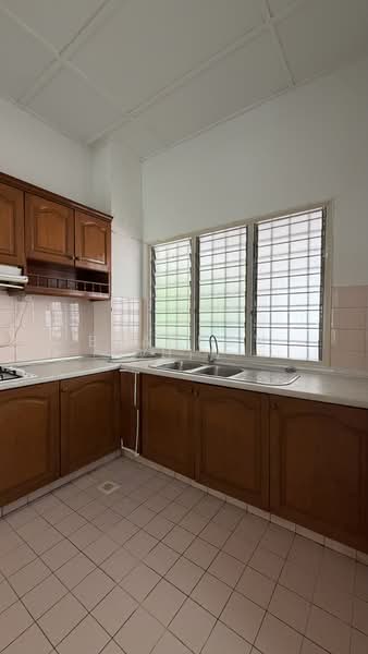 Apartment for Rent at Desa View Towers - Brandon Chin - Kitchen - PropertyGuru.com.my