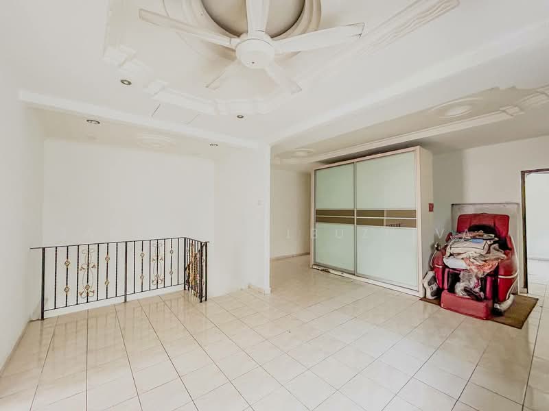 2-storey Terraced House for Sale in Taman Sutera (Kajang) - Zarema Kulbuzheva - Interior - PropertyGuru.com.my
