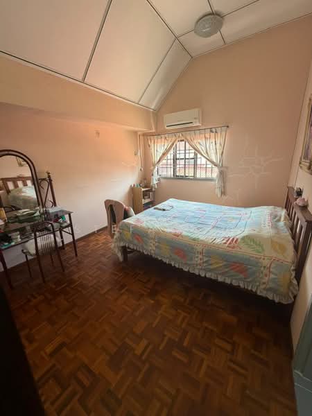 1.5-storey Terraced House for Sale in Ulu Tiram (Johor) - Stefan Yu - Bedroom - PropertyGuru.com.my