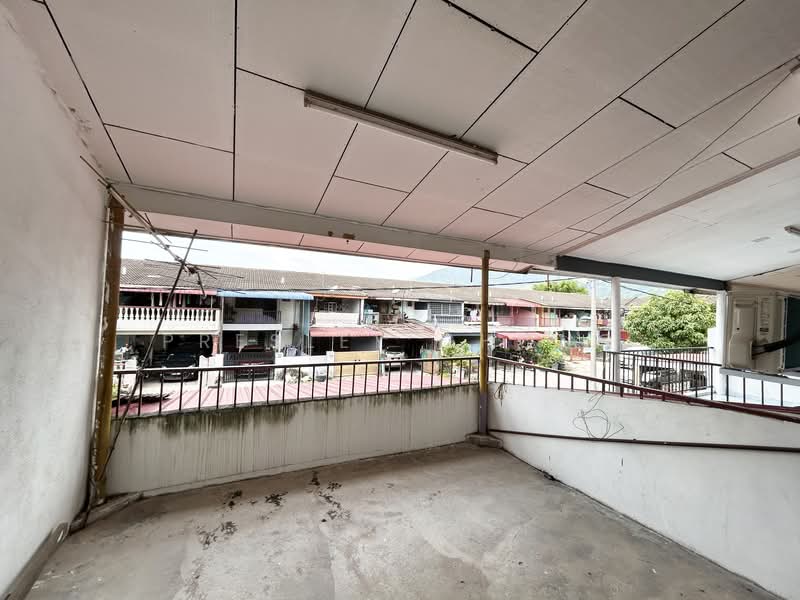 New Town Kampar 2 Storey Terrace untuk Untuk Dijual - RM 180,000, Mac 2026 - Balcony - PropertyGuru.com.my