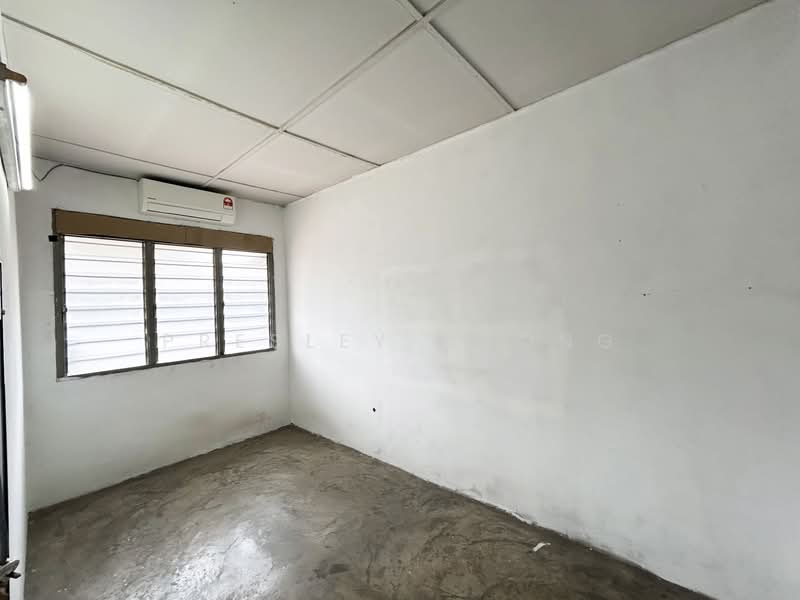 New Town Kampar 2 Storey Terrace untuk Untuk Dijual - RM 180,000, Mac 2026 - Bedroom 2 - PropertyGuru.com.my